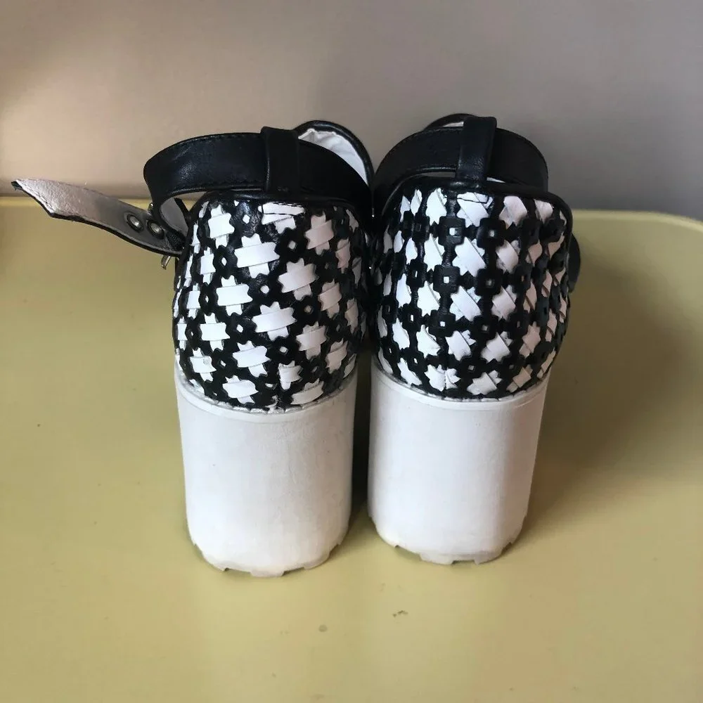 Shelleys of London Black White Flower Platforms 9